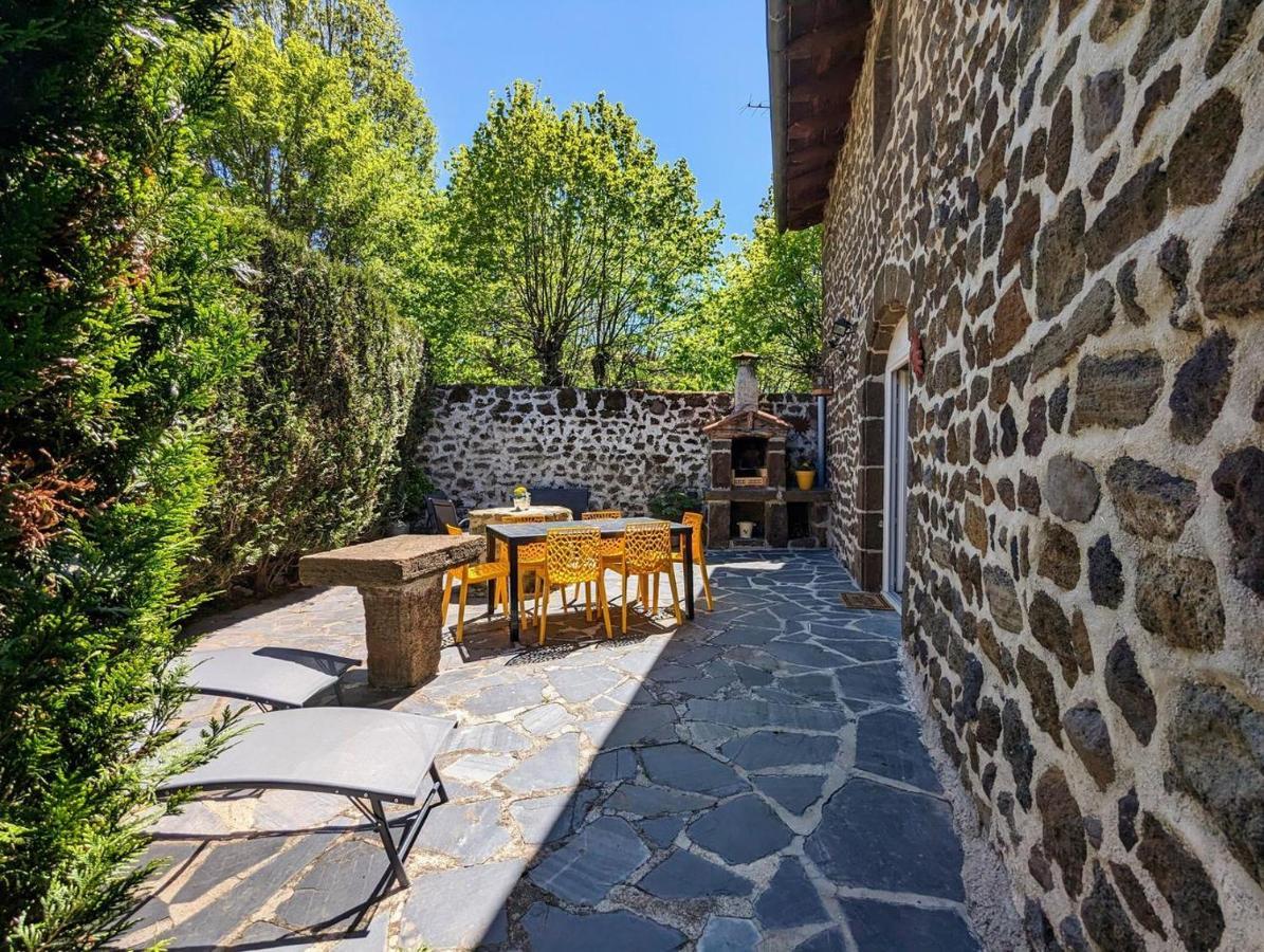 Polignac  Maison Du Soleil Chez Isa מראה חיצוני תמונה